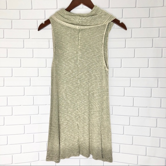 Altar'd State Green Cowl Neck Sleeveless Top Small - Picture 3 of 5